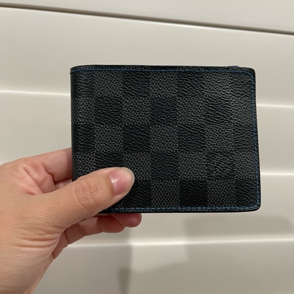 Louis Vuitton Slender Wallet - Picture 2 of 11